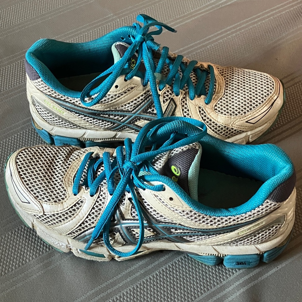 ASICS Gel exalt woman’s shoes